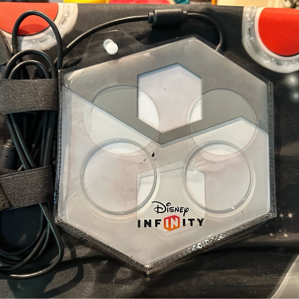 Disney Infinity Red and Black Men's Bag NWOT - Picture 2 of 4